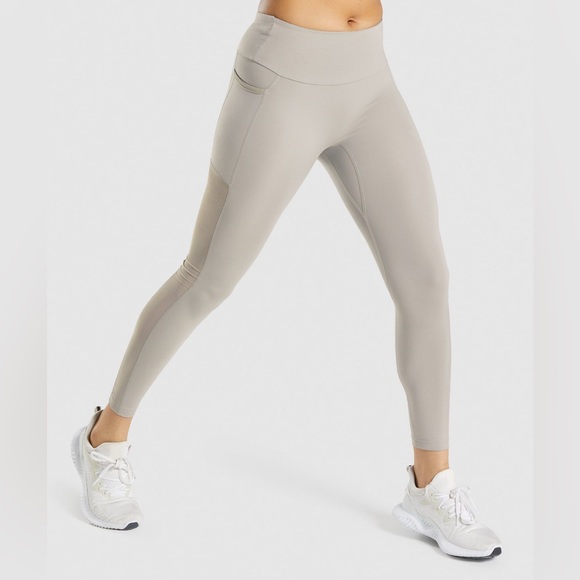 Gymshark Training Mesh Pocket Leggings Size Medium - Picture 2 of 10